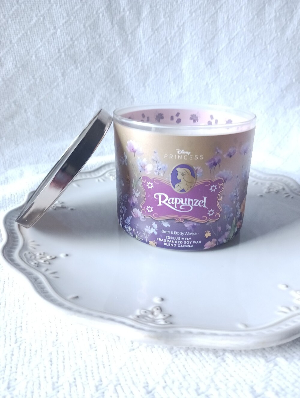 Bath & Body Works × Disney Princess Rapunzel 3 Wick Candle - Picture 7 of 9